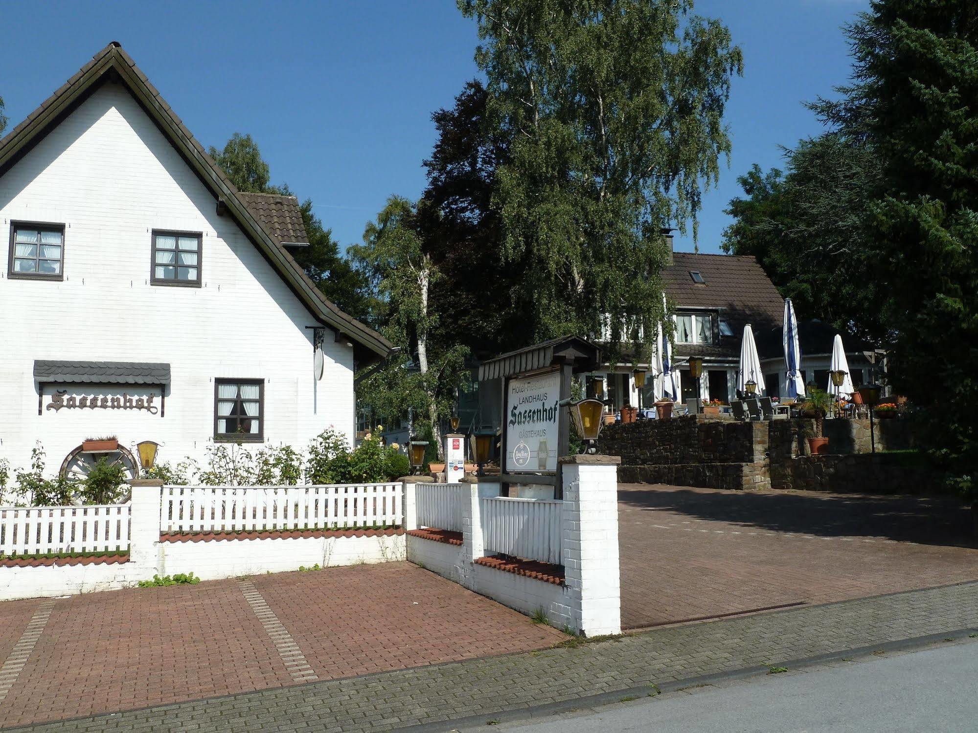 Hotel Landhaus Sassenhof Mülheim an der Ruhr Exterior foto